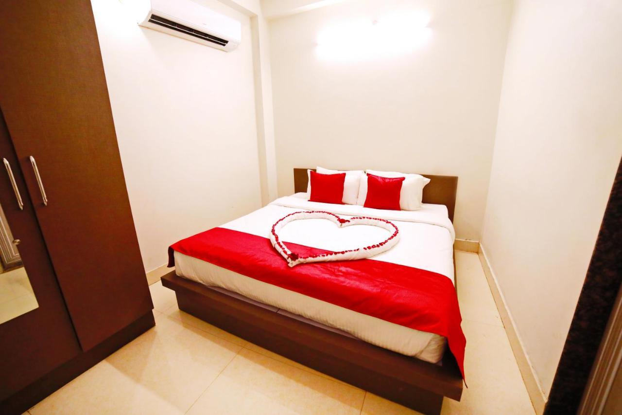 ורנאסי Oyo 16708 Sada Shiv Guest House מראה חיצוני תמונה