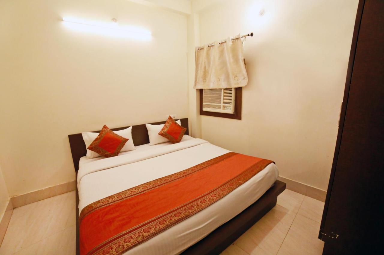 ורנאסי Oyo 16708 Sada Shiv Guest House מראה חיצוני תמונה