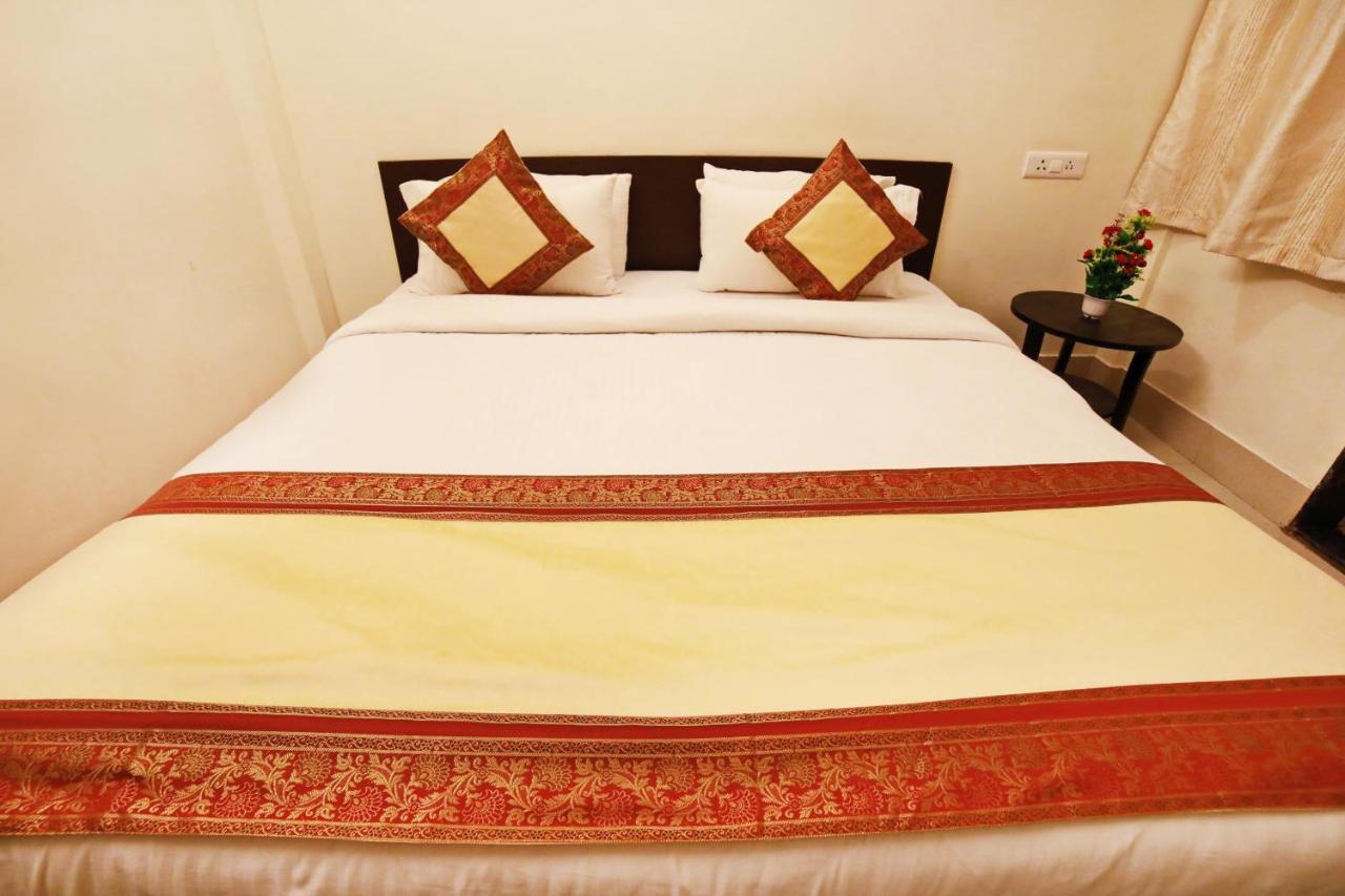 ורנאסי Oyo 16708 Sada Shiv Guest House מראה חיצוני תמונה