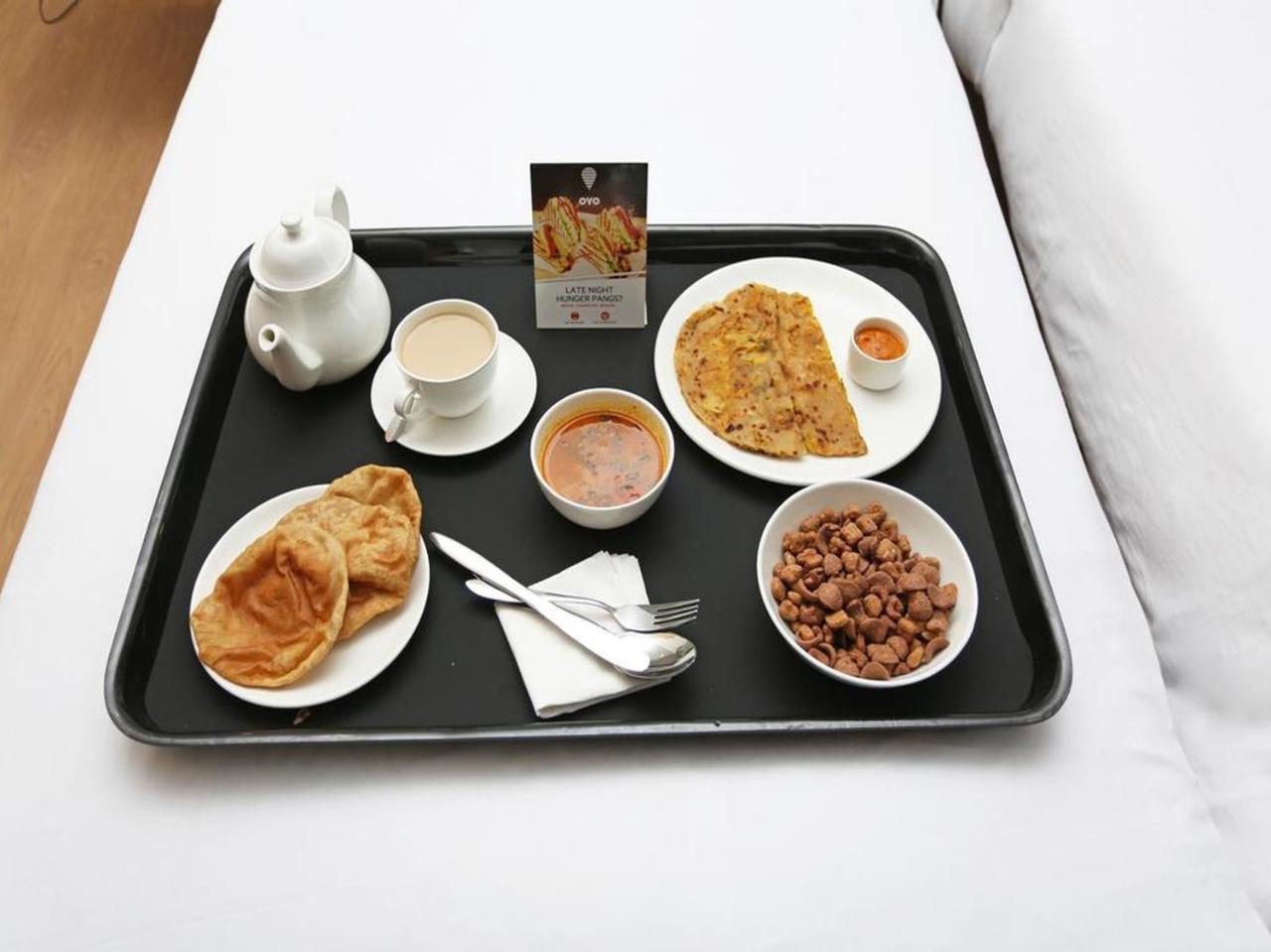 ורנאסי Oyo 16708 Sada Shiv Guest House מראה חיצוני תמונה